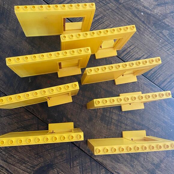 Vintage Lego Duplo yellow and brown sliding door wall panel set of 8 - Picture 3 of 7